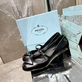 Picture of Prada Shoes Women _SKUfw112215007fw